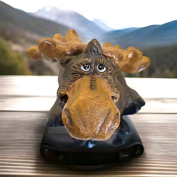 Brown PAWS & CLAWS 4.5" Humor Sitting Wild Moose Figurine - Picture 2 of 7